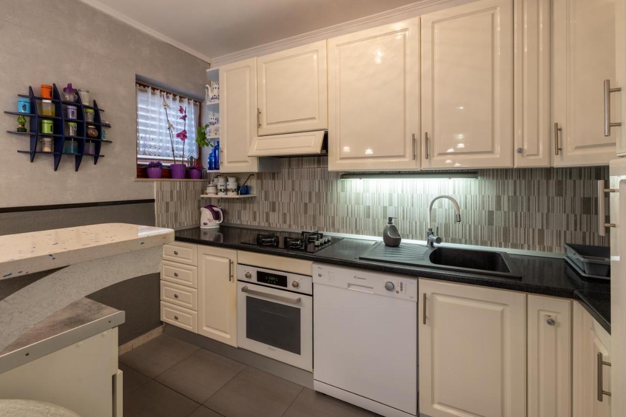 Apartment Zoey Макарска Экстерьер фото