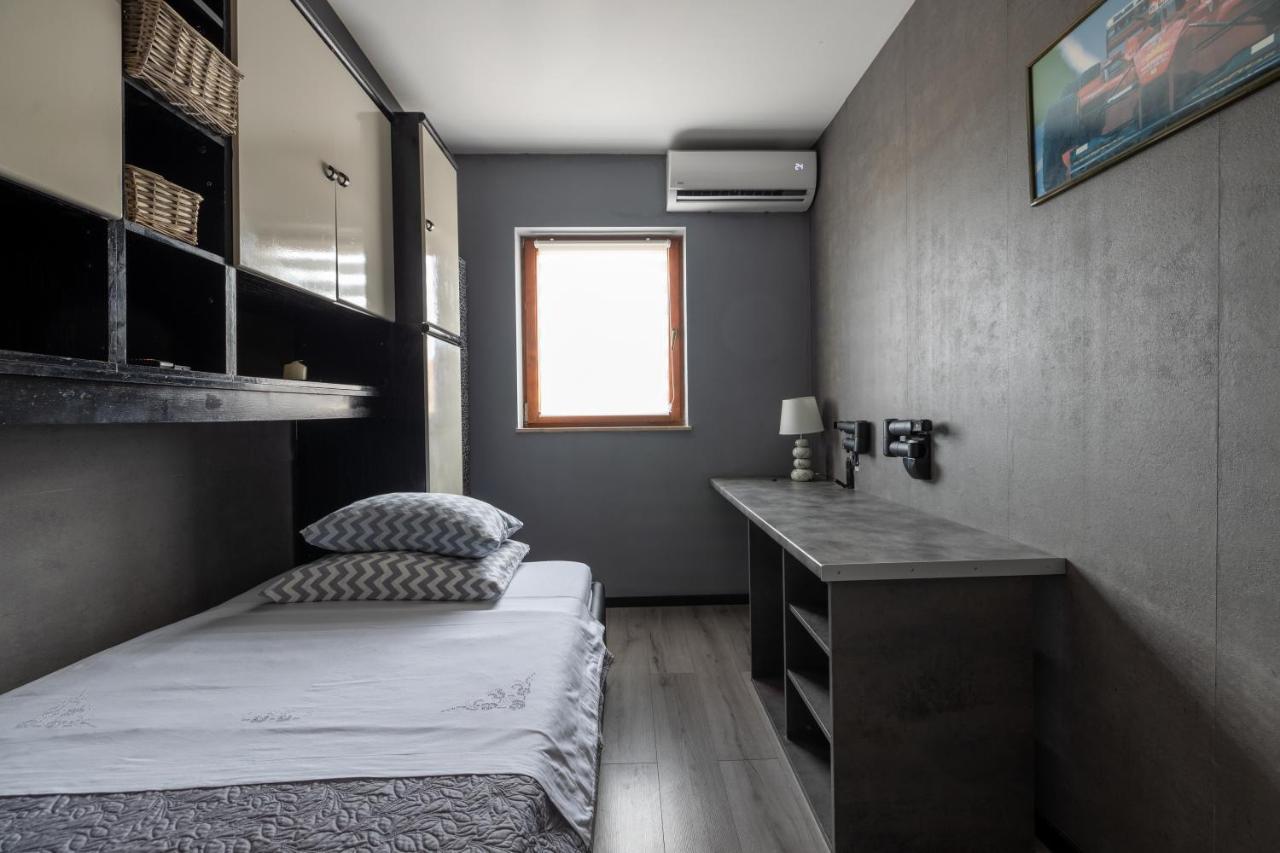 Apartment Zoey Макарска Экстерьер фото
